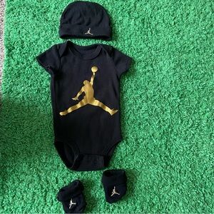 Black and Gold onesie hat bootie Set